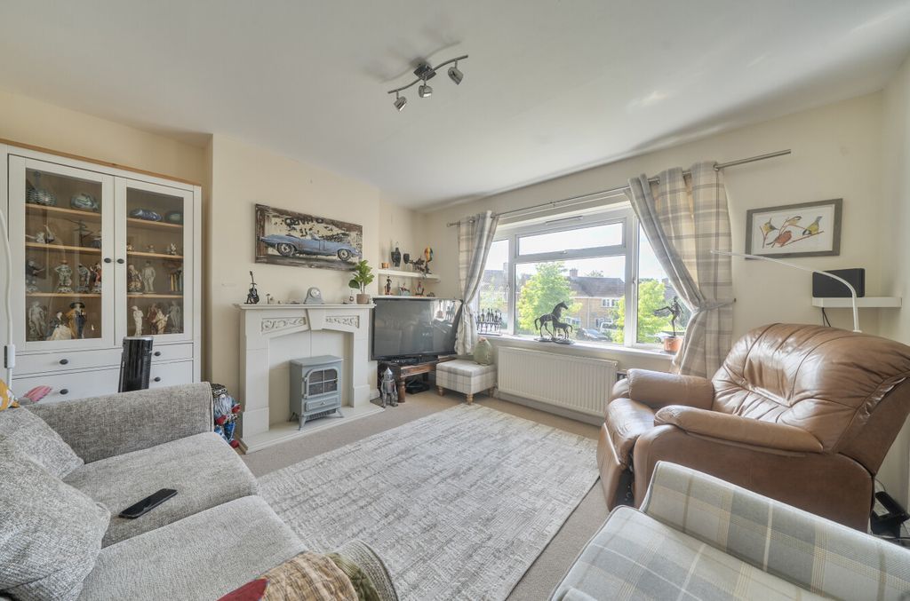 Property photo 2 of 14 1468519-19-6A1F16...