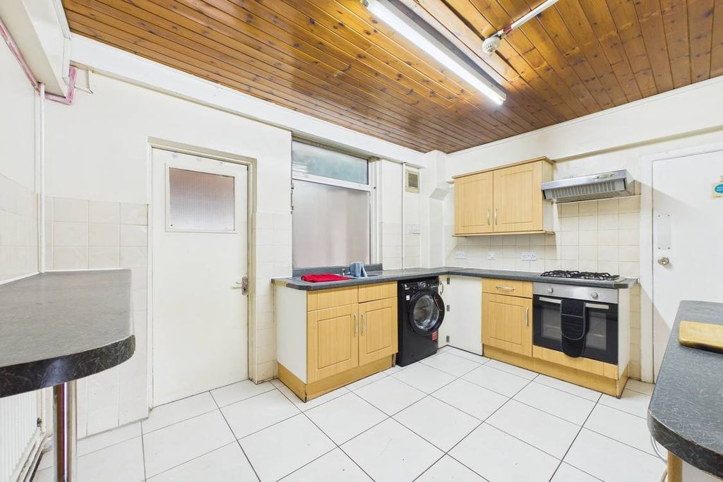 Property photo 3 of 5 Picture No. 01