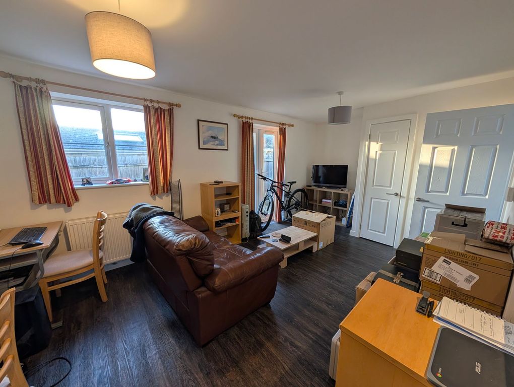 Property photo 2 of 8