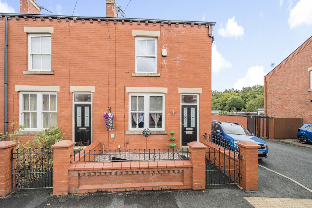Property photo 1 of 13