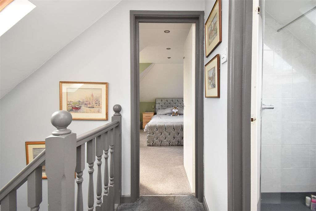 Additional image 18 of 4 bed detached bungalow for saleMoscow Road, Hastings TN35