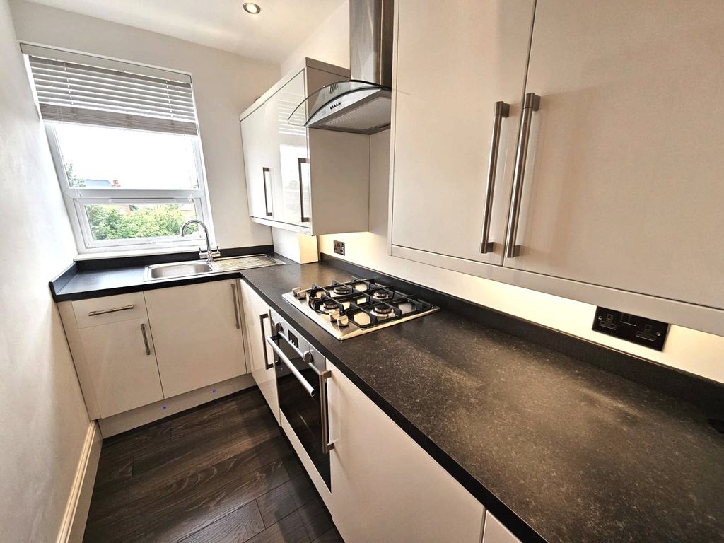 Property photo 2 of 12 Picture No. 04