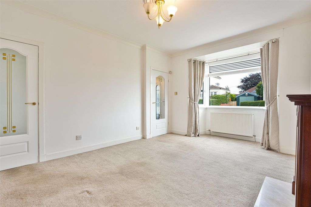 Property photo 3 of 25