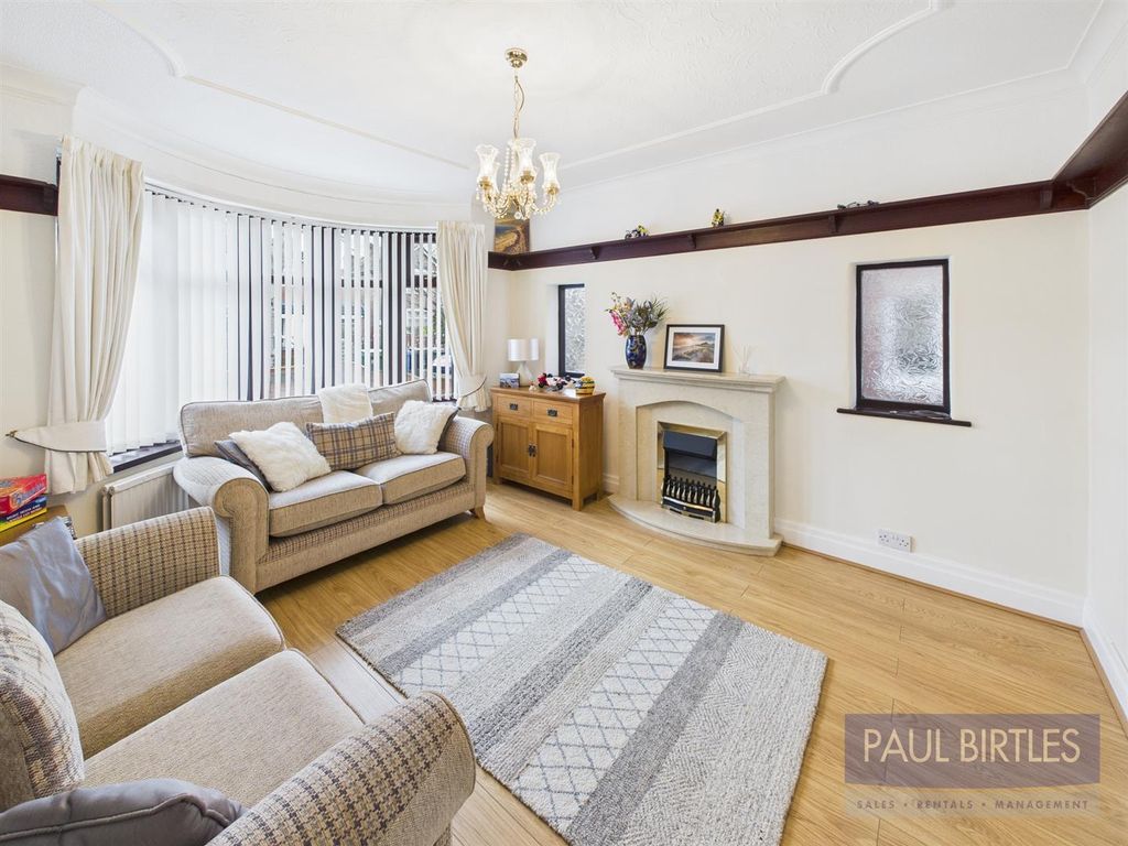 Property photo 3 of 32 Cam04378G0-Pr0245-Still003.Jpg