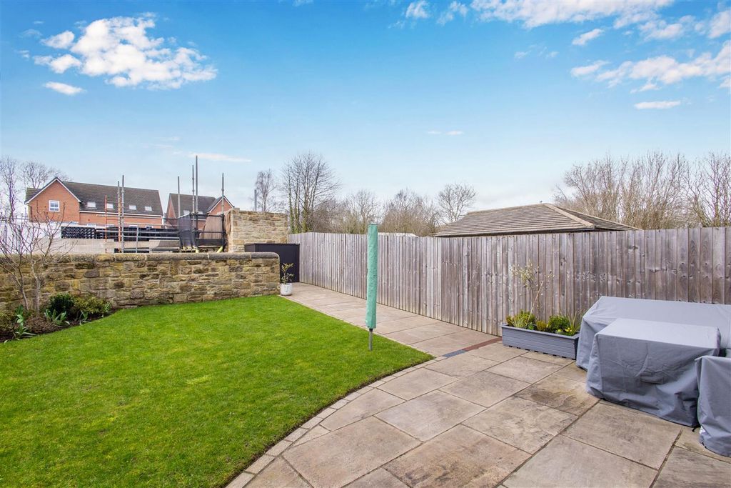 Property photo 3 of 23 External