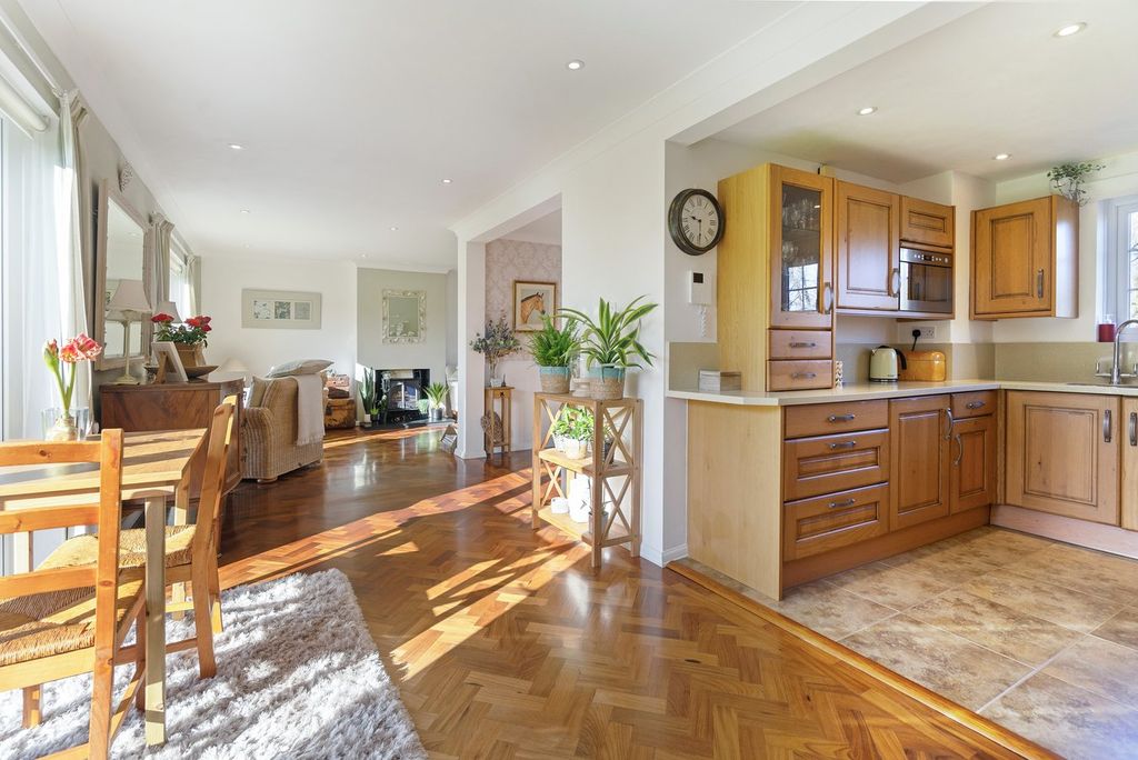 Additional image 12 of 4 bed detached house for saleLewes Road, East Grinstead RH19