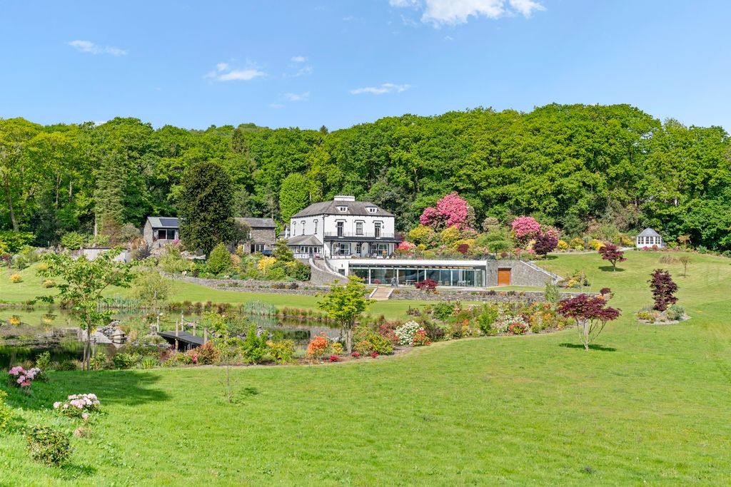 Property photo 3 of 27