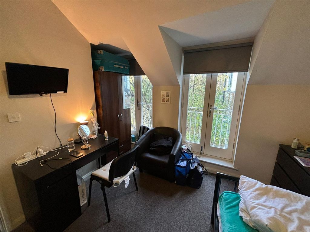 Property photo 2 of 12 Img-20241202-Wa0041.Jpg