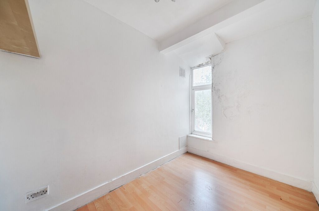 Property photo 3 of 14 Picture No. 13