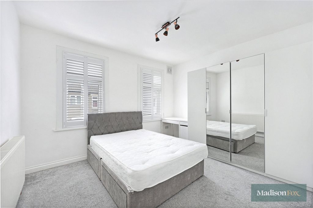 Property photo 3 of 17 Picture No. 34