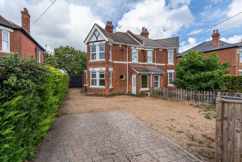 Property photo 1 of 13