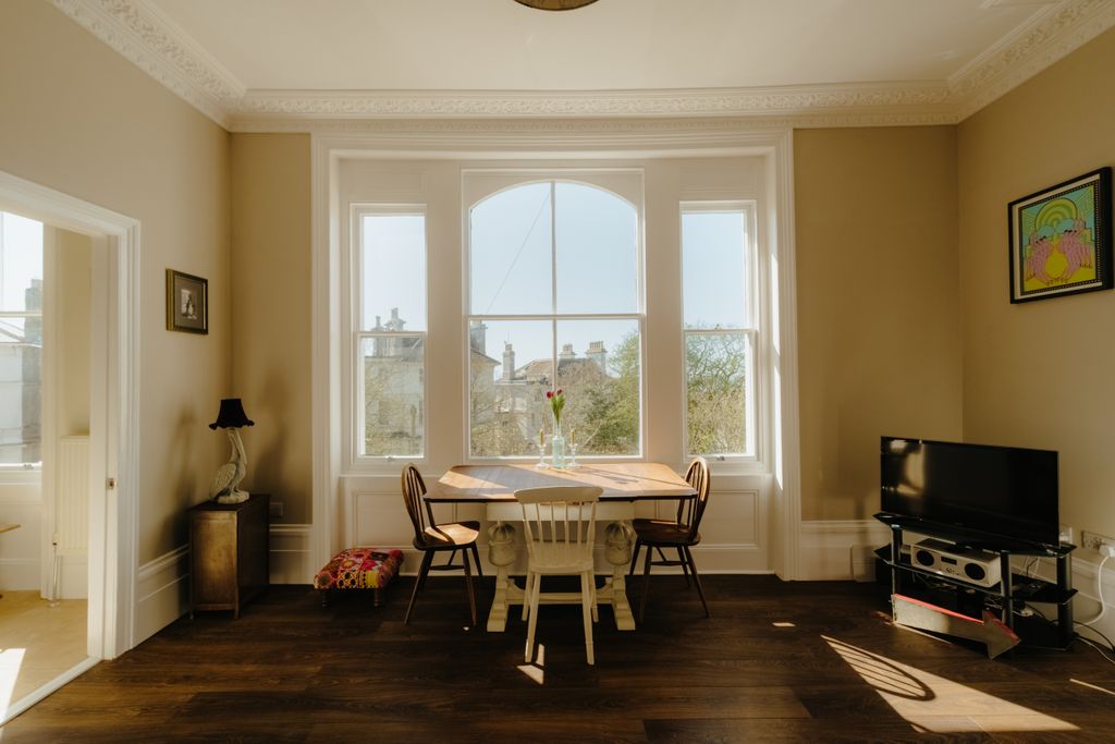 Property photo 1 of 18 Croft-Stleonards-Themount-Interior-14