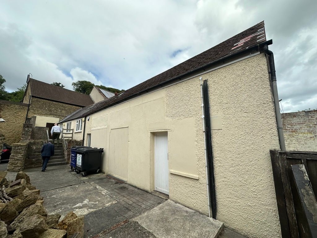 Property photo 3 of 8 Photo 2