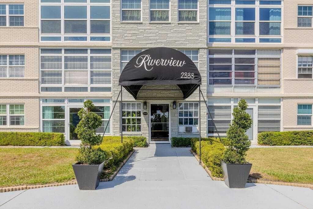 Property photo 1 of 31