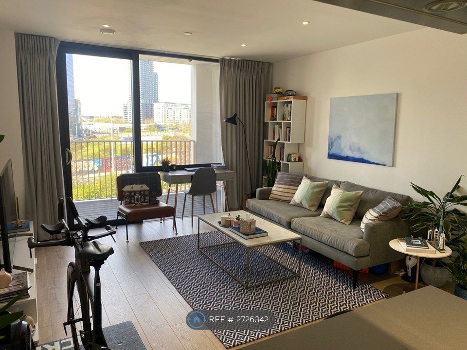 Property photo 2 of 11