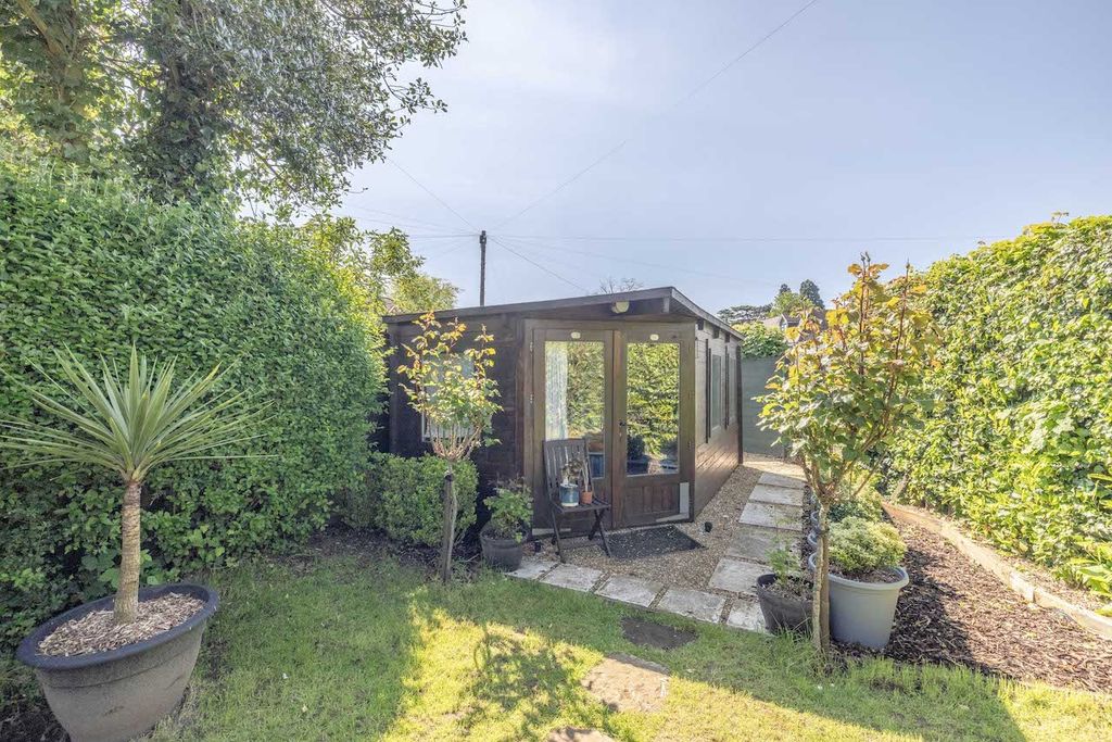 Property photo 3 of 21
