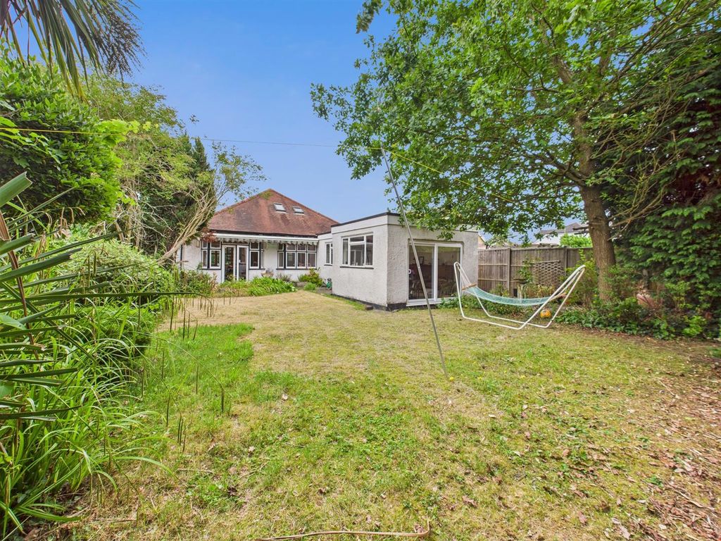 Property photo 3 of 19 Cam05080G0-Pr0118-Still013.Jpg