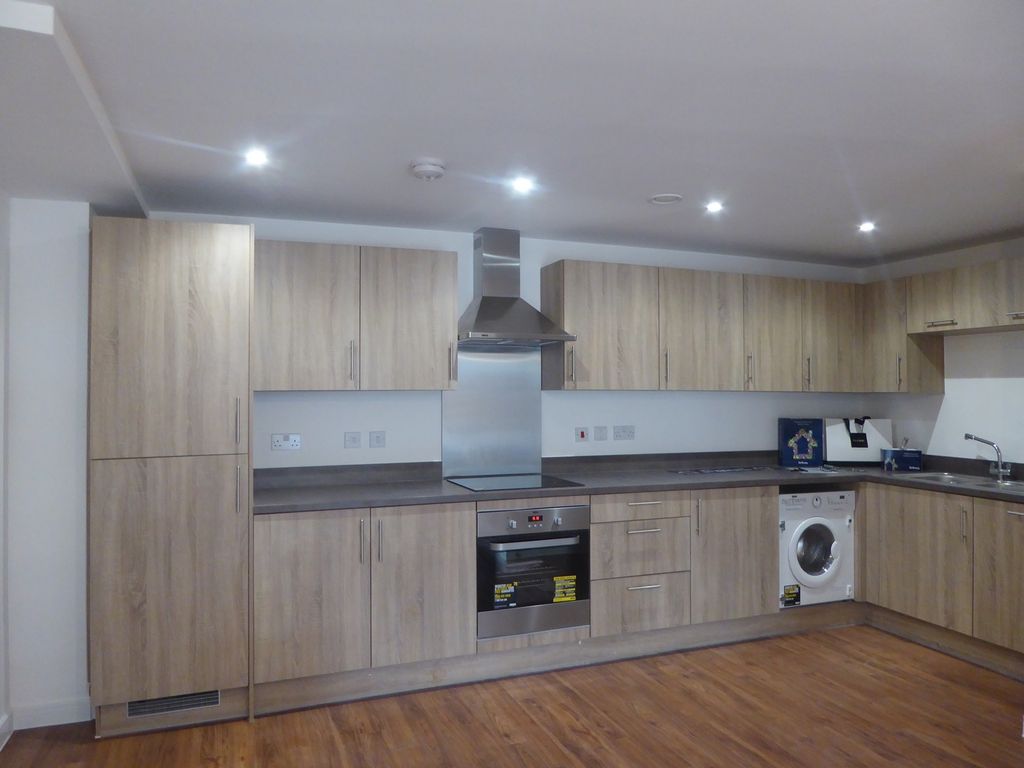 Property photo 3 of 7 Kitchen