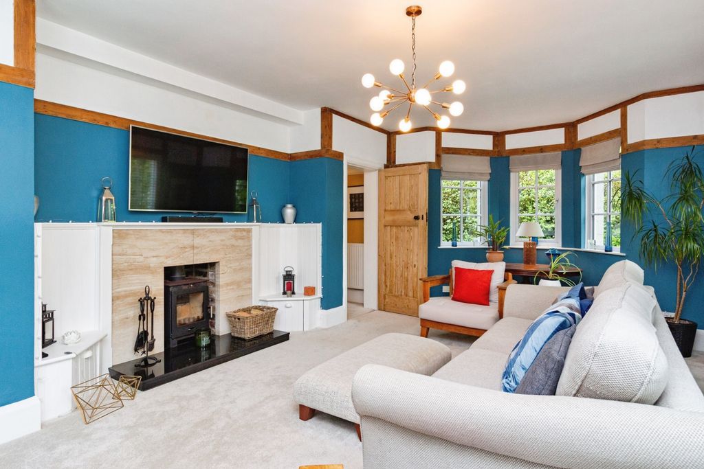 Property photo 3 of 31 Oultonroad30