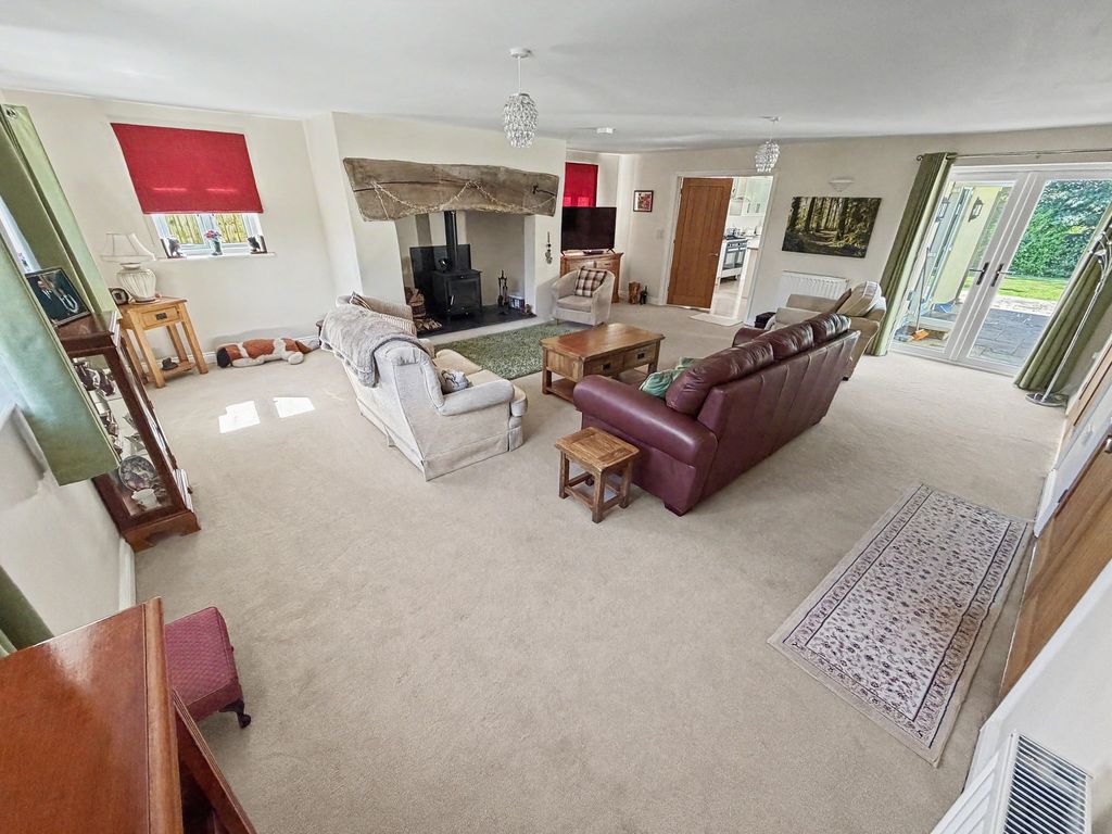 Property photo 3 of 30
