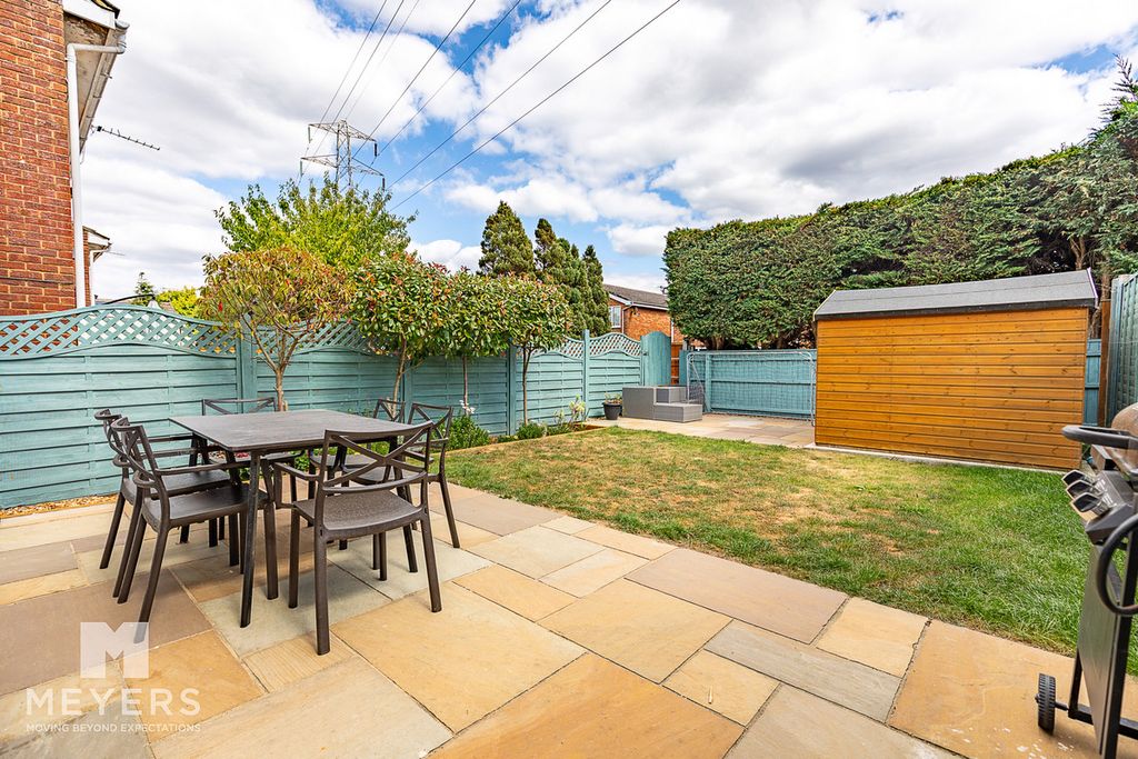 Property photo 3 of 11