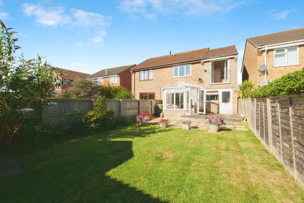 Property photo 2 of 17