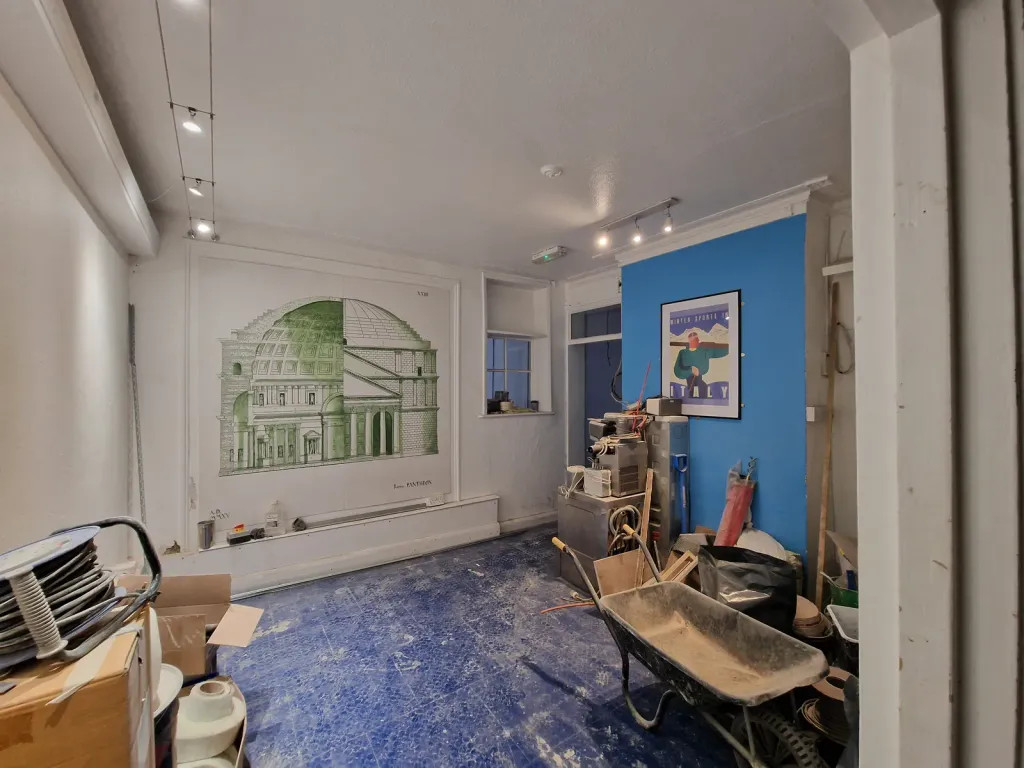 Property photo 2 of 6