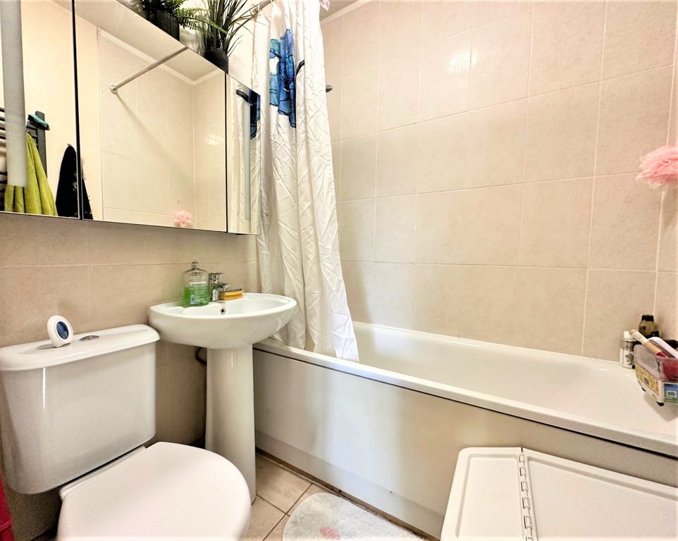 Property photo 3 of 5 Gallery