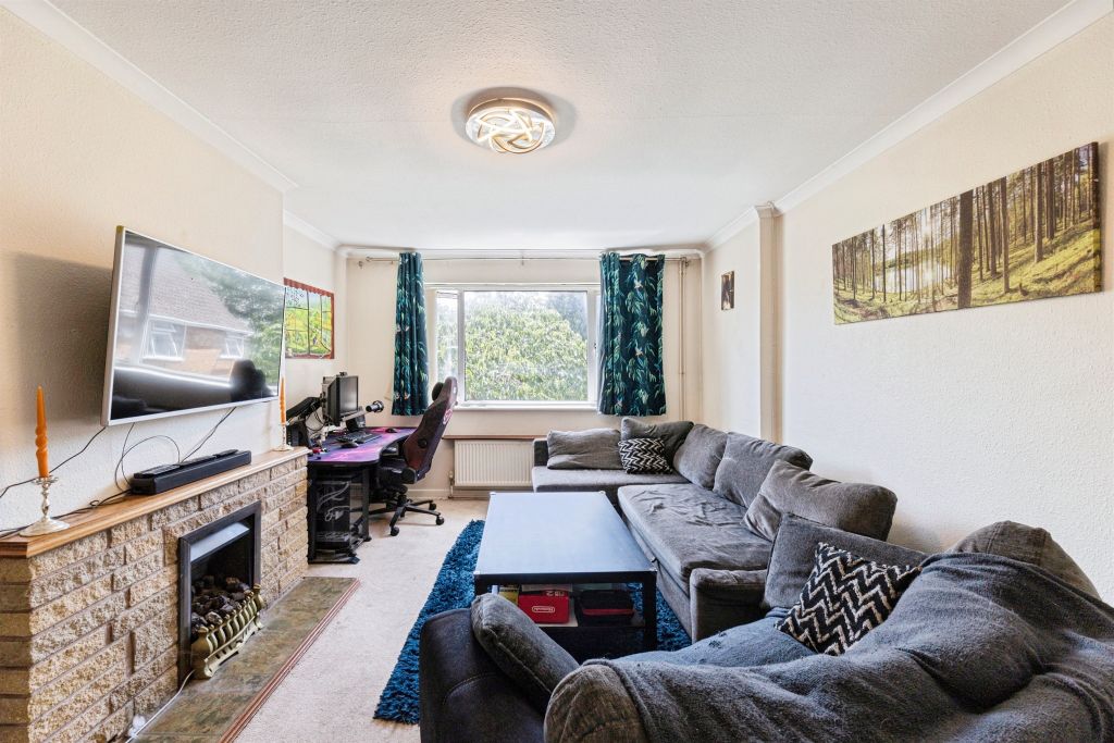 Property photo 3 of 11