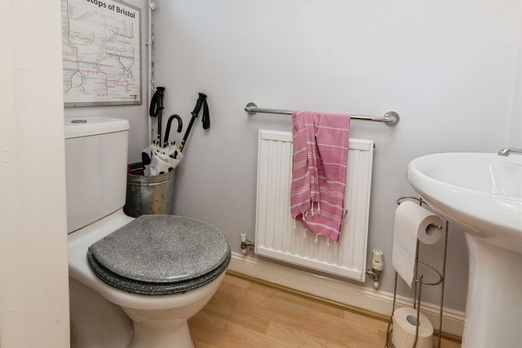 Property photo 3 of 18