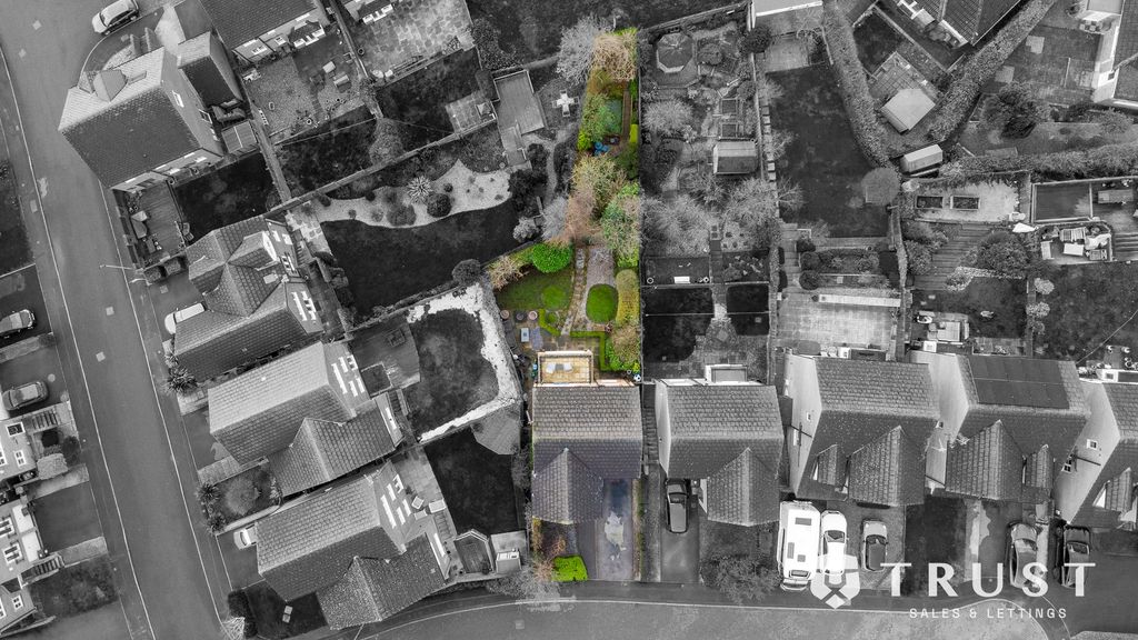 Property photo 3 of 41