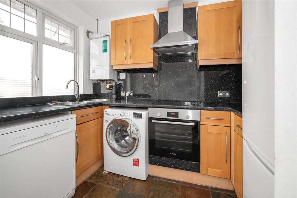 Property photo 3 of 11 Picture No. 5