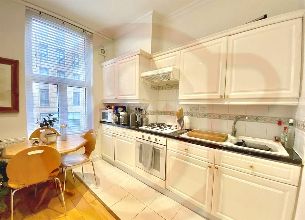 Property photo 2 of 4 2W.Jpg