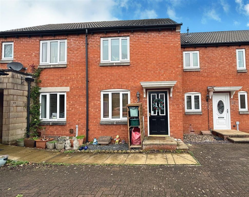 Property photo 1 of 11 Front