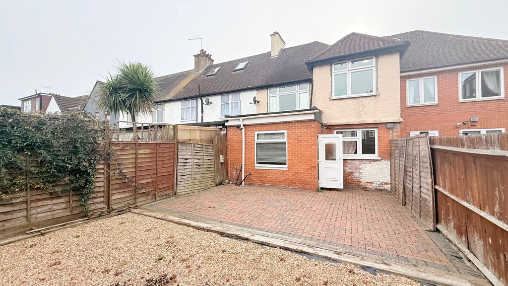 Property photo 1 of 43