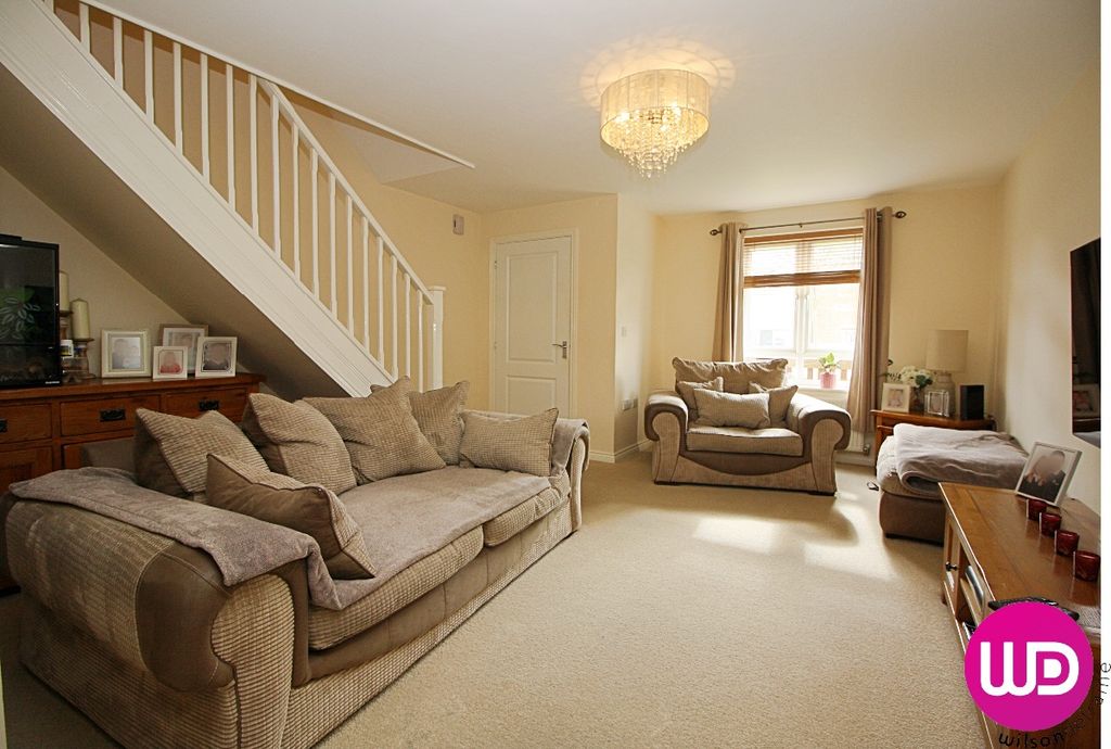 Property photo 3 of 28