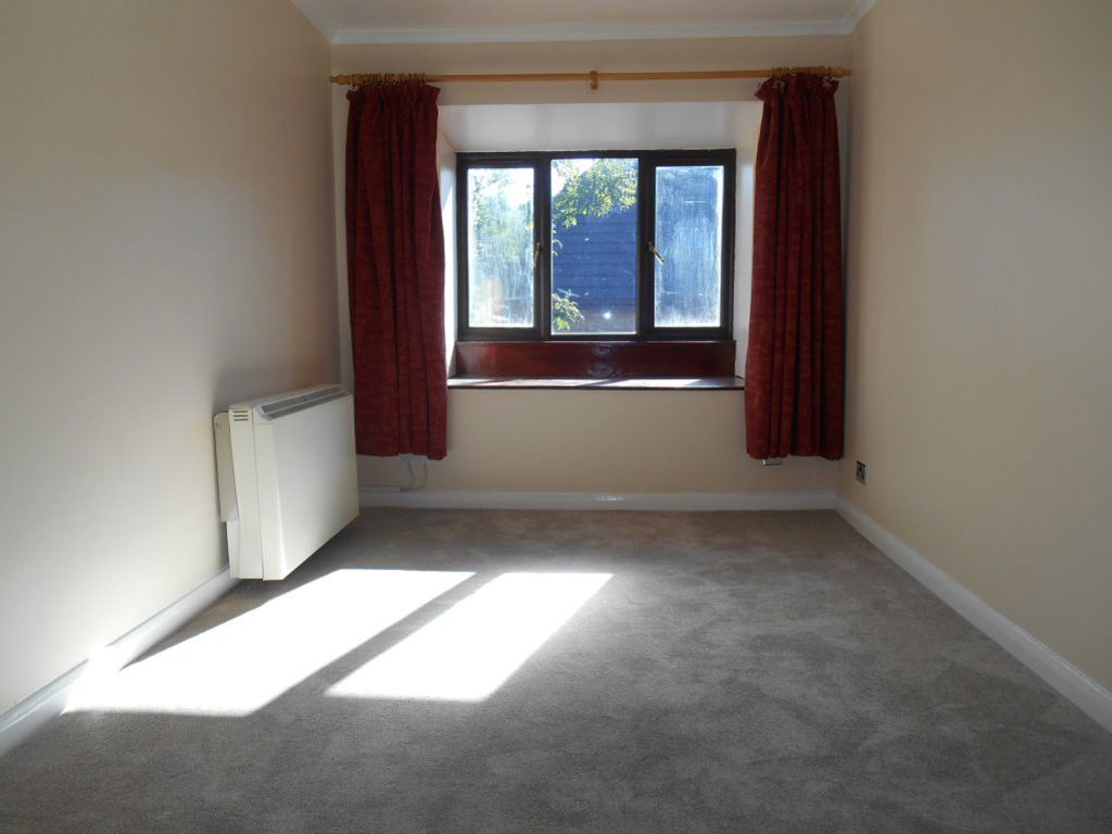 Property photo 3 of 6