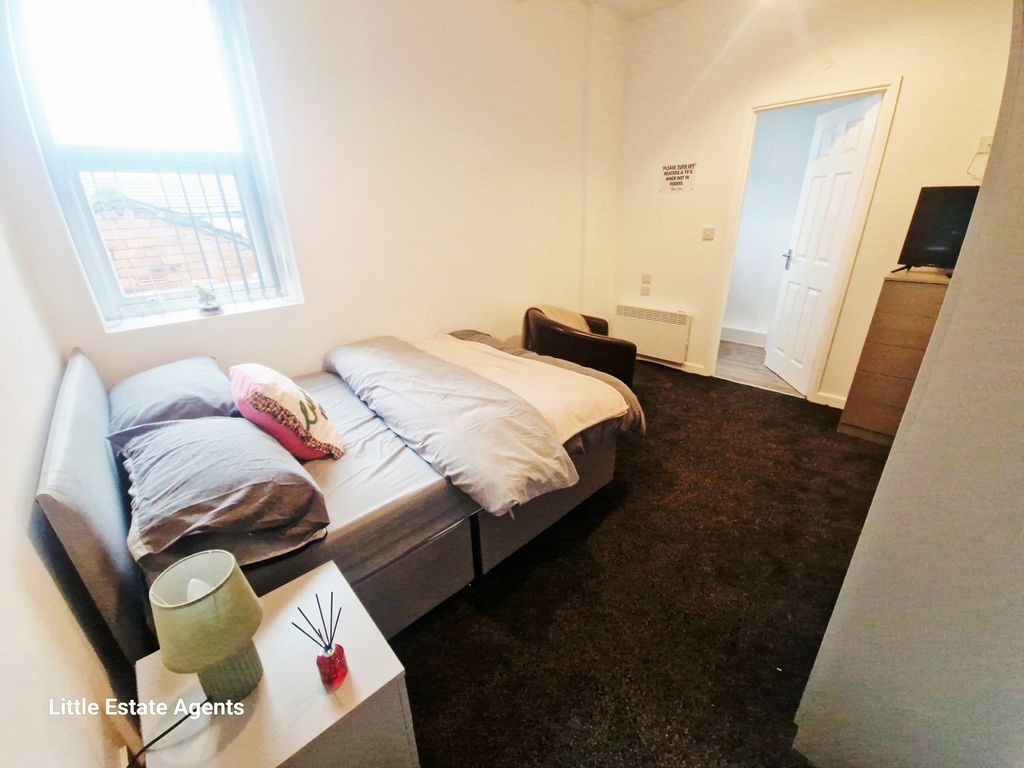 Property photo 3 of 13 Photo 3