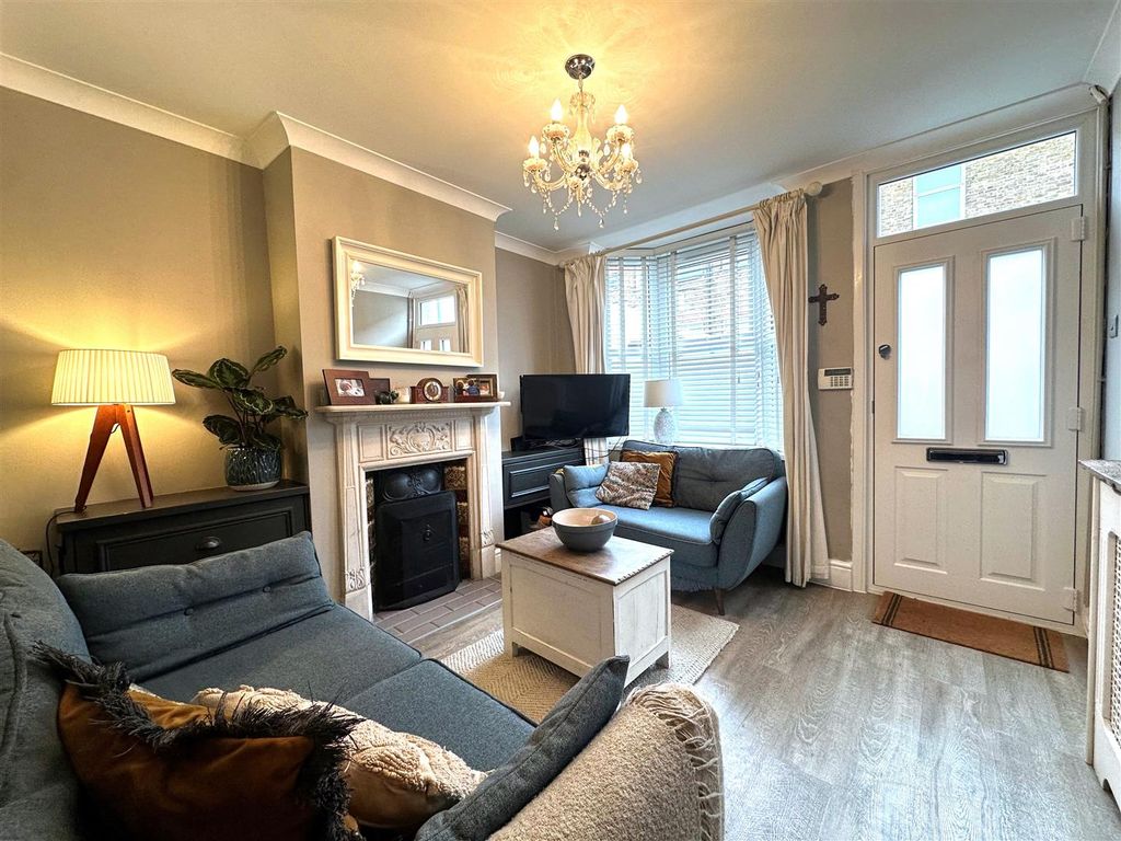 Property photo 2 of 15 Coopers Estate Agents