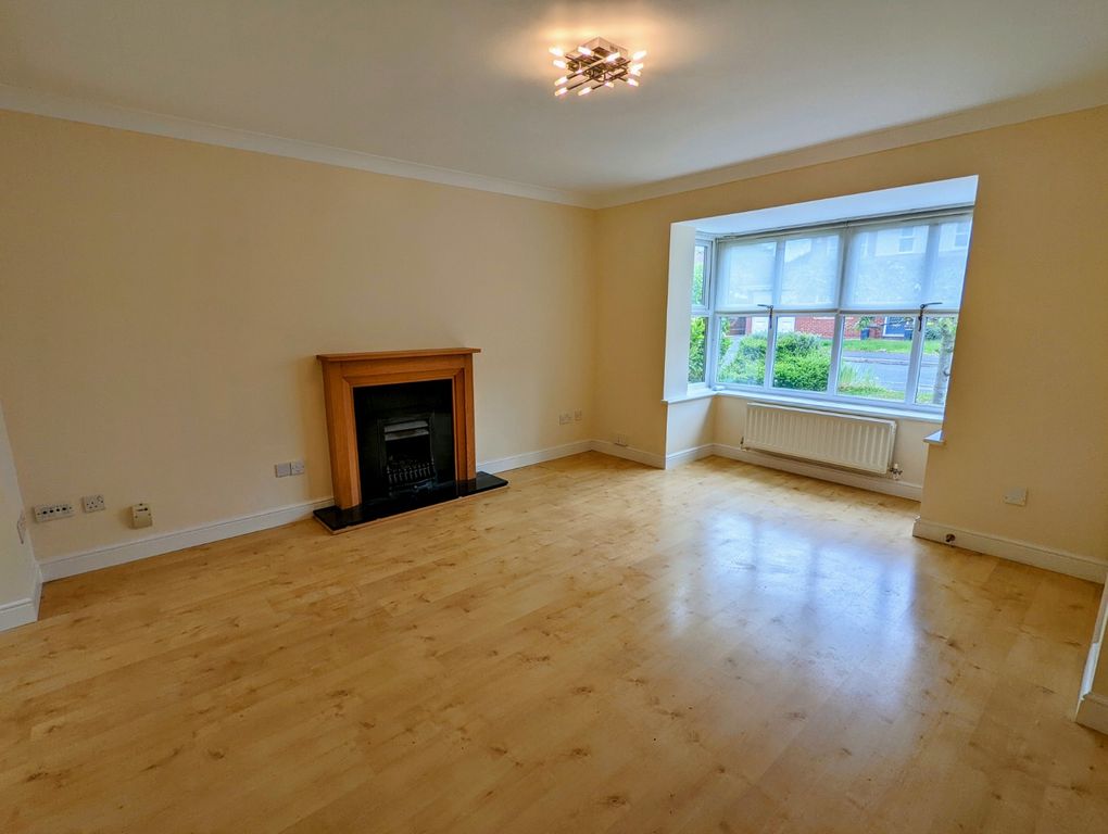 Property photo 2 of 14 Image