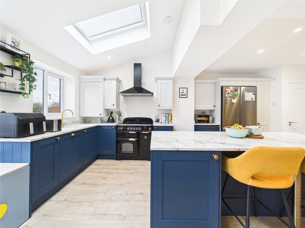 Property photo 1 of 23 Picture No. 22