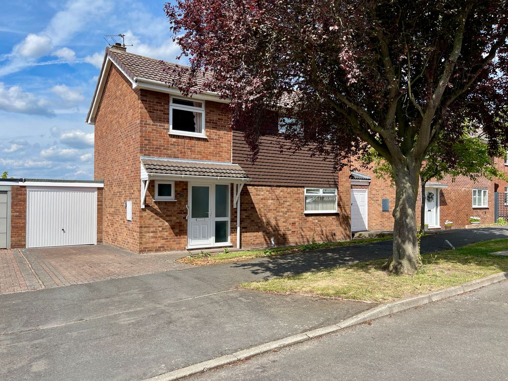 Property photo 1 of 17
