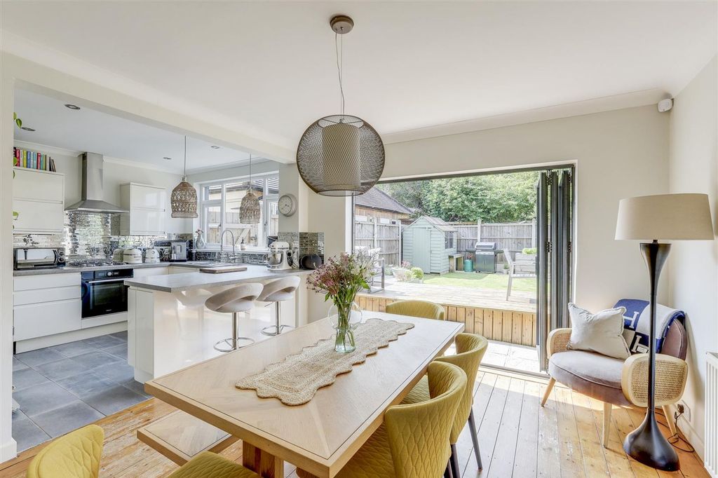 Property photo 3 of 29