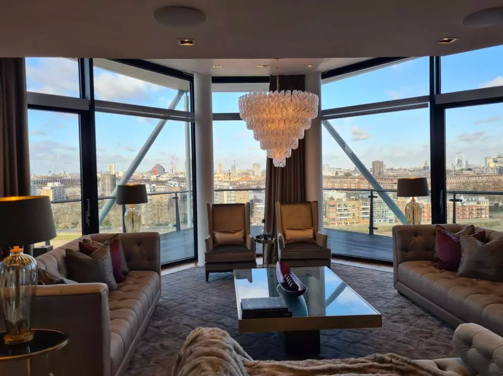 Property photo 1 of 1