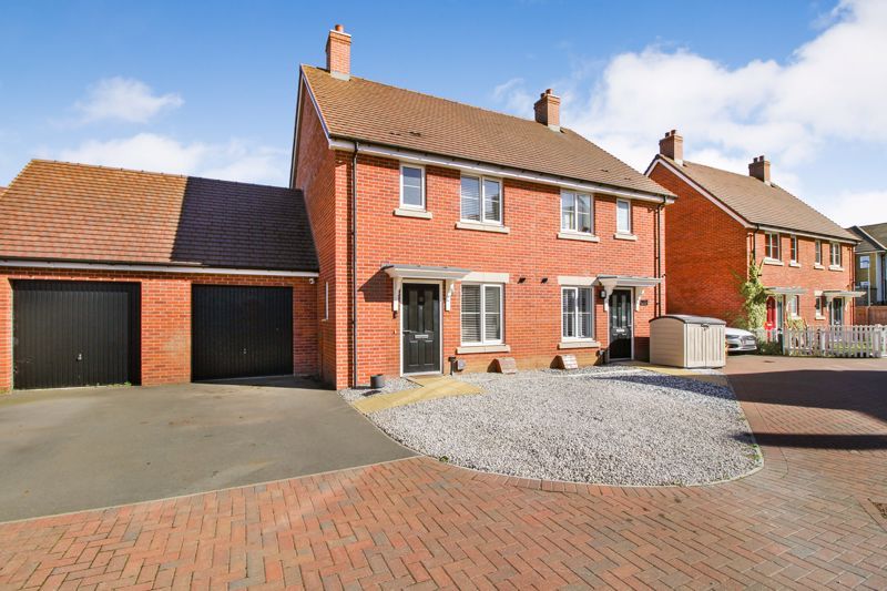 Property photo 1 of 11 Front