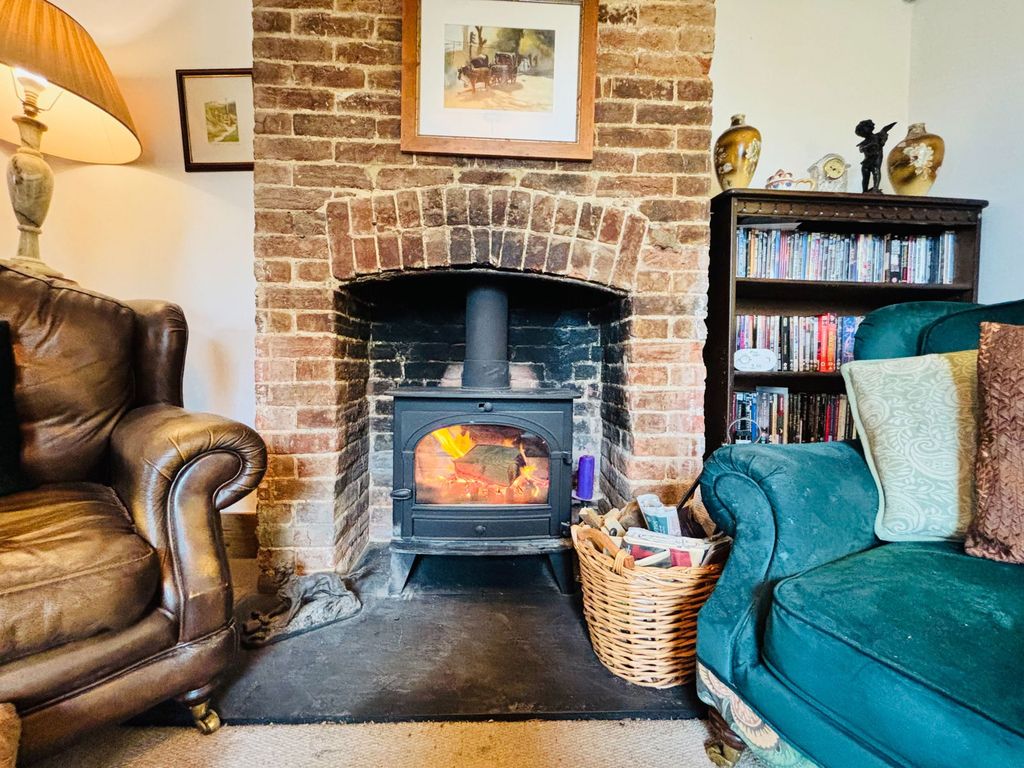 Property photo 3 of 43