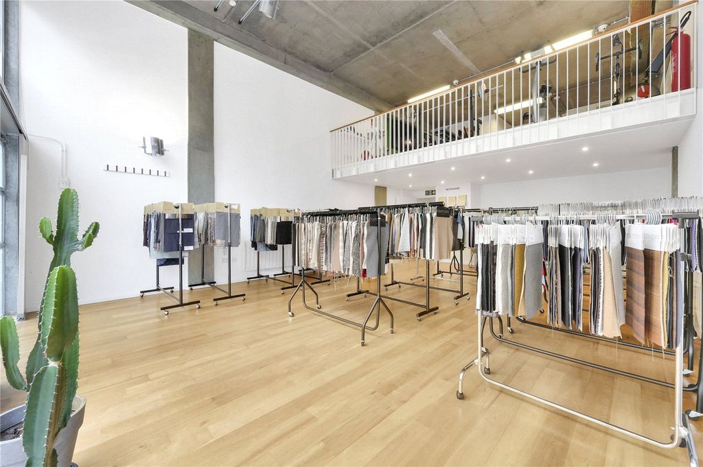 Property photo 1 of 25 Picture No. 31