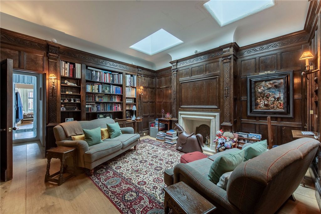 Property photo 2 of 17 Library