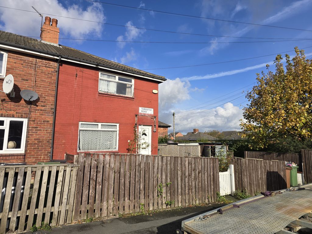 Property photo 3 of 20 R251120 254 - 179 Throstle Road, Leeds, West Yorkshire, Ls10 4Hf (14).Jpg