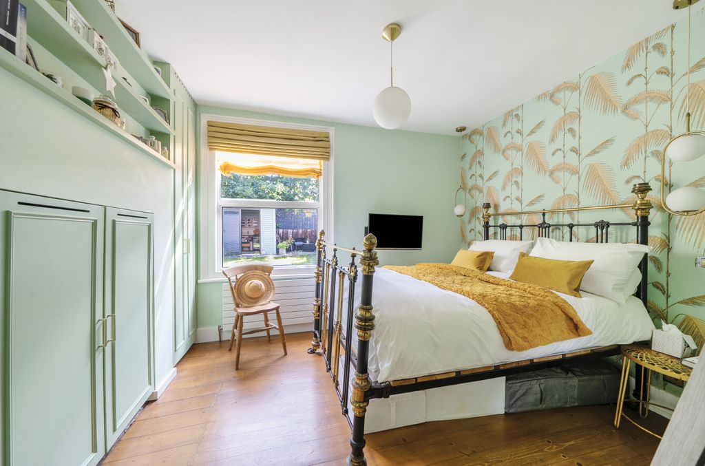 Property photo 3 of 24 1317398-20-685E5c...